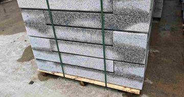 丹东芙蓉白路牙石，马路牙子