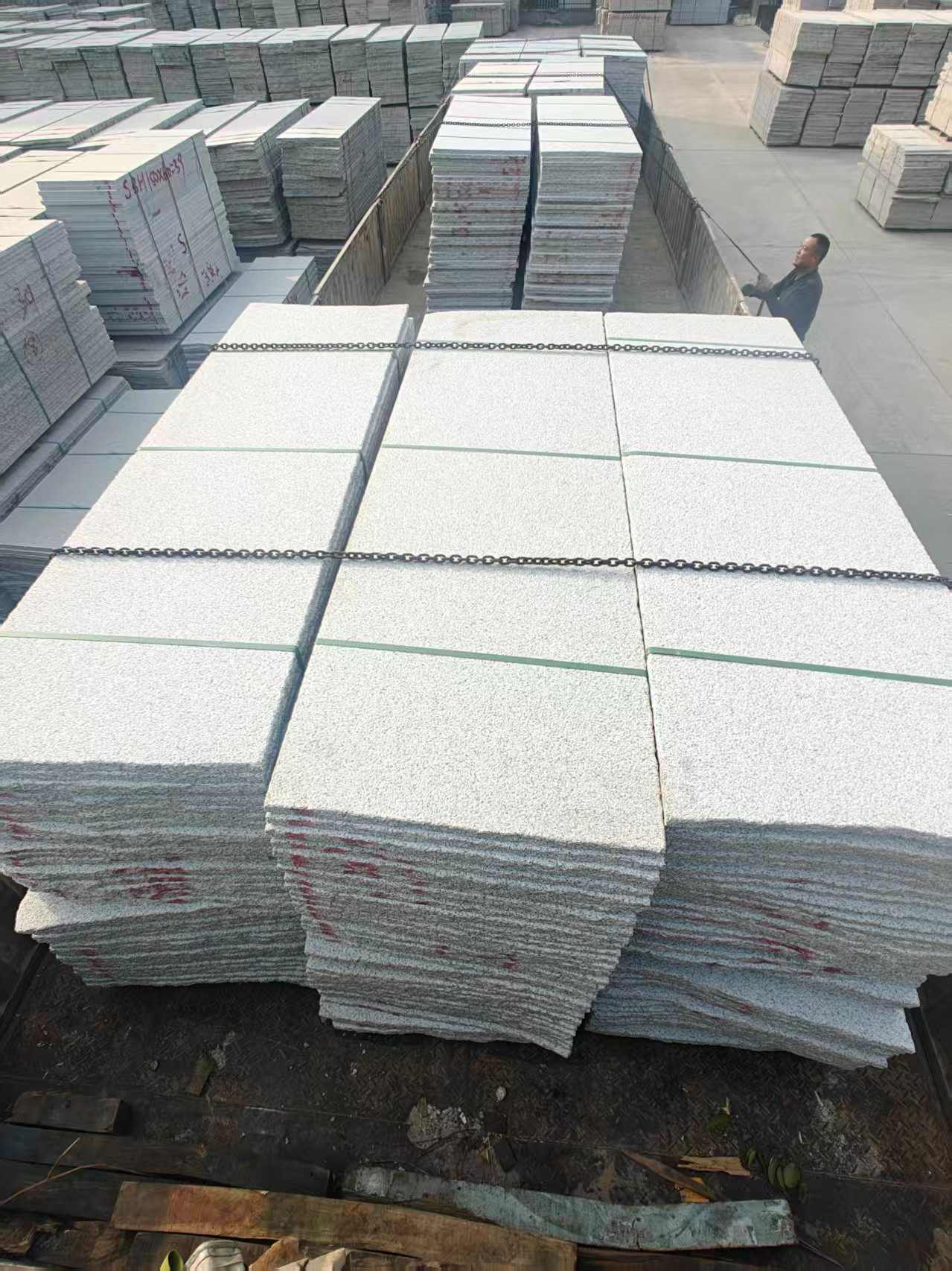 丹东芝麻白毛板，石材毛板