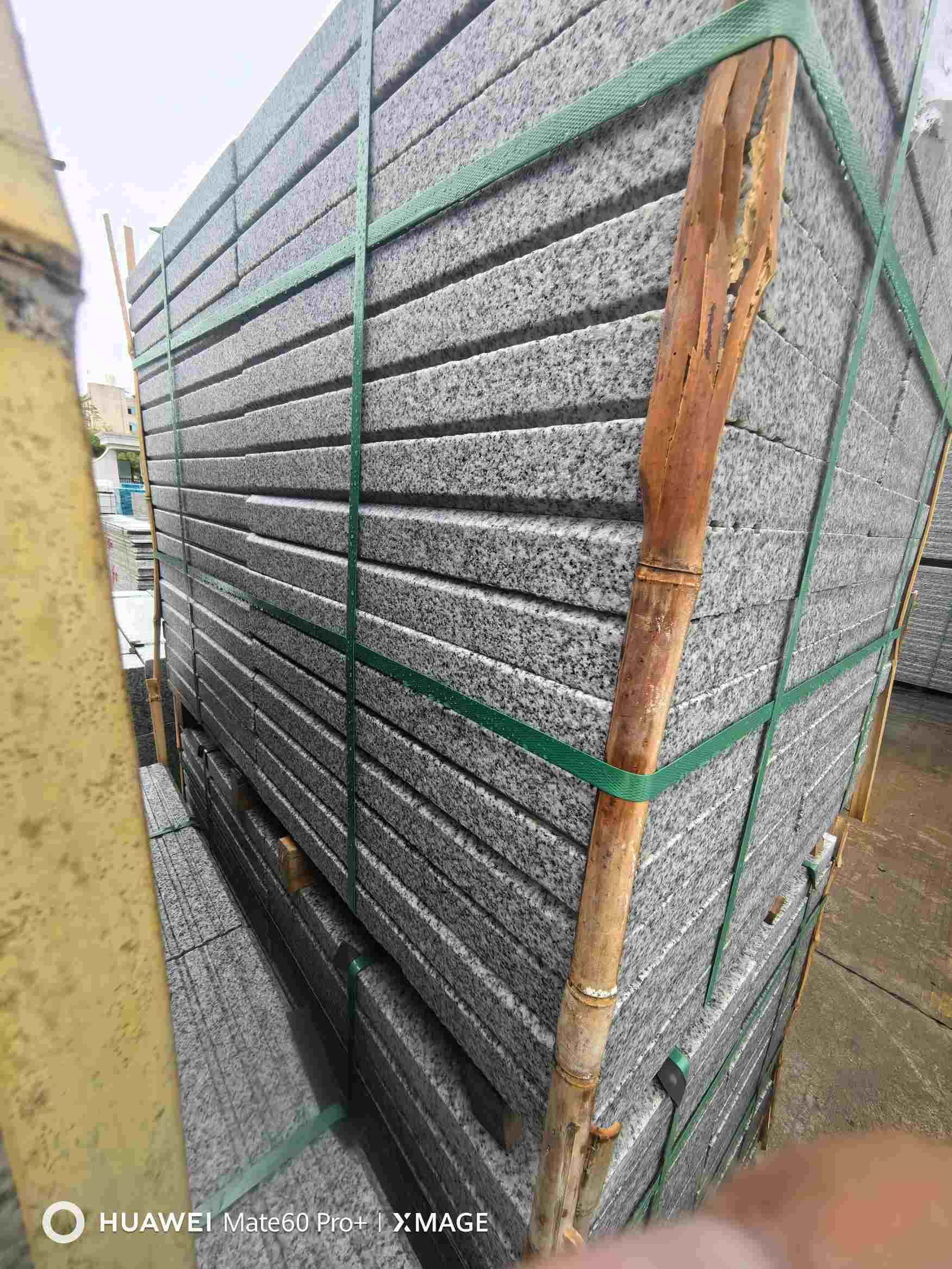 丹东芝麻白楼梯踏步室外