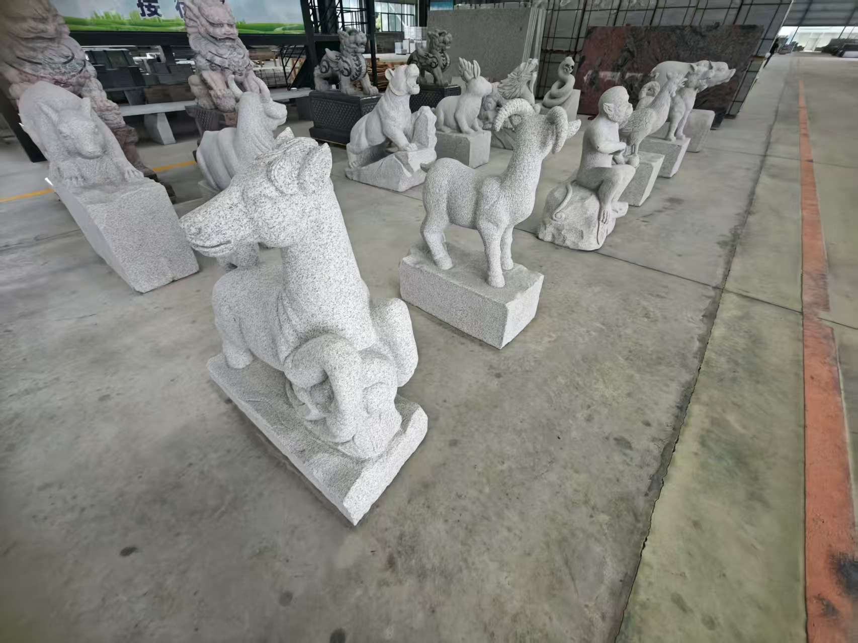 丹东芝麻白雕刻 十二生肖 异形雕刻