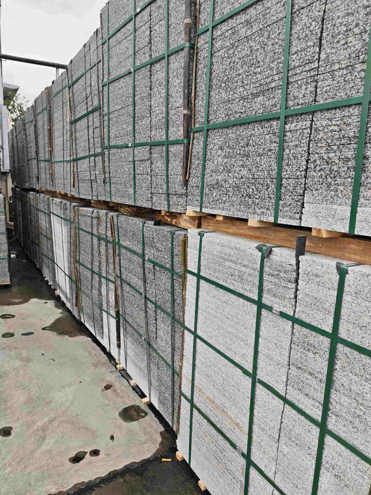 丹东芙蓉白地铺石，石材地铺石